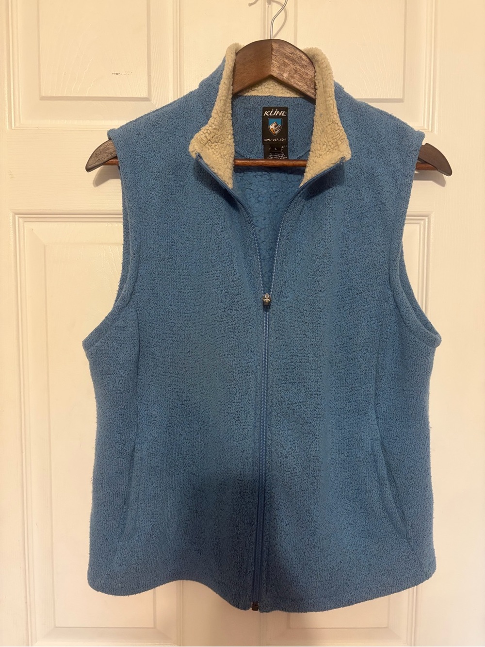 Women’s L KUHL fleece vest blue zip cozy Sherpa trim hiking outerwear Cabincore